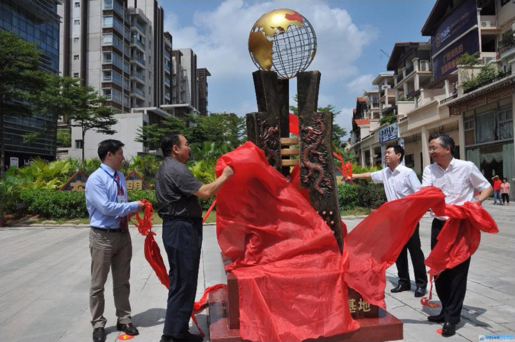 賽伯樂與南寧市青秀區(qū)政府簽署互聯(lián)網(wǎng)金融產(chǎn)業(yè)基地建設(shè)框架協(xié)議