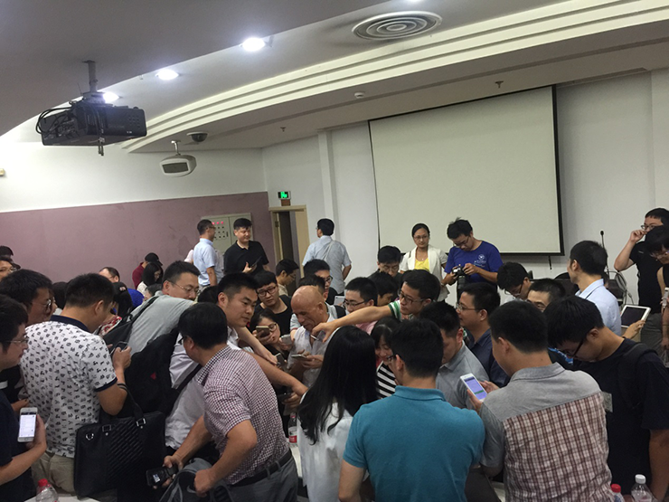 賽伯樂董事長朱敏與浙大管理學(xué)院師生共同探討賽伯樂全球眾創(chuàng)生態(tài)系統(tǒng)與浙大的協(xié)同