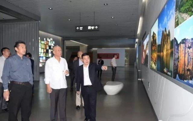 賽伯樂與遵義市新蒲新區(qū)簽訂智慧健康戰(zhàn)略合作協(xié)議