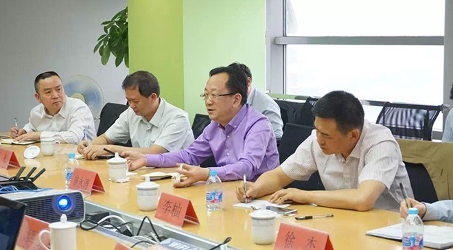 安順市長曾永濤考察中關(guān)村e(cuò)世界財(cái)富中心